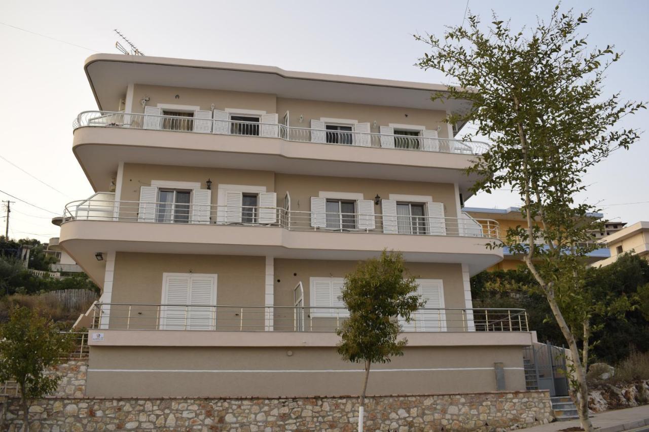 Isabela Apartments Саранда Екстер'єр фото