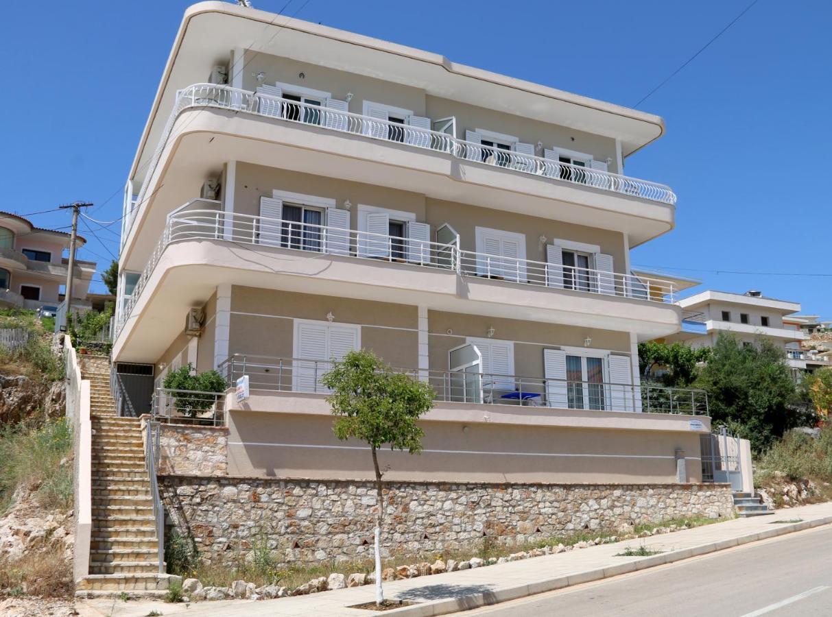 Isabela Apartments Саранда Екстер'єр фото