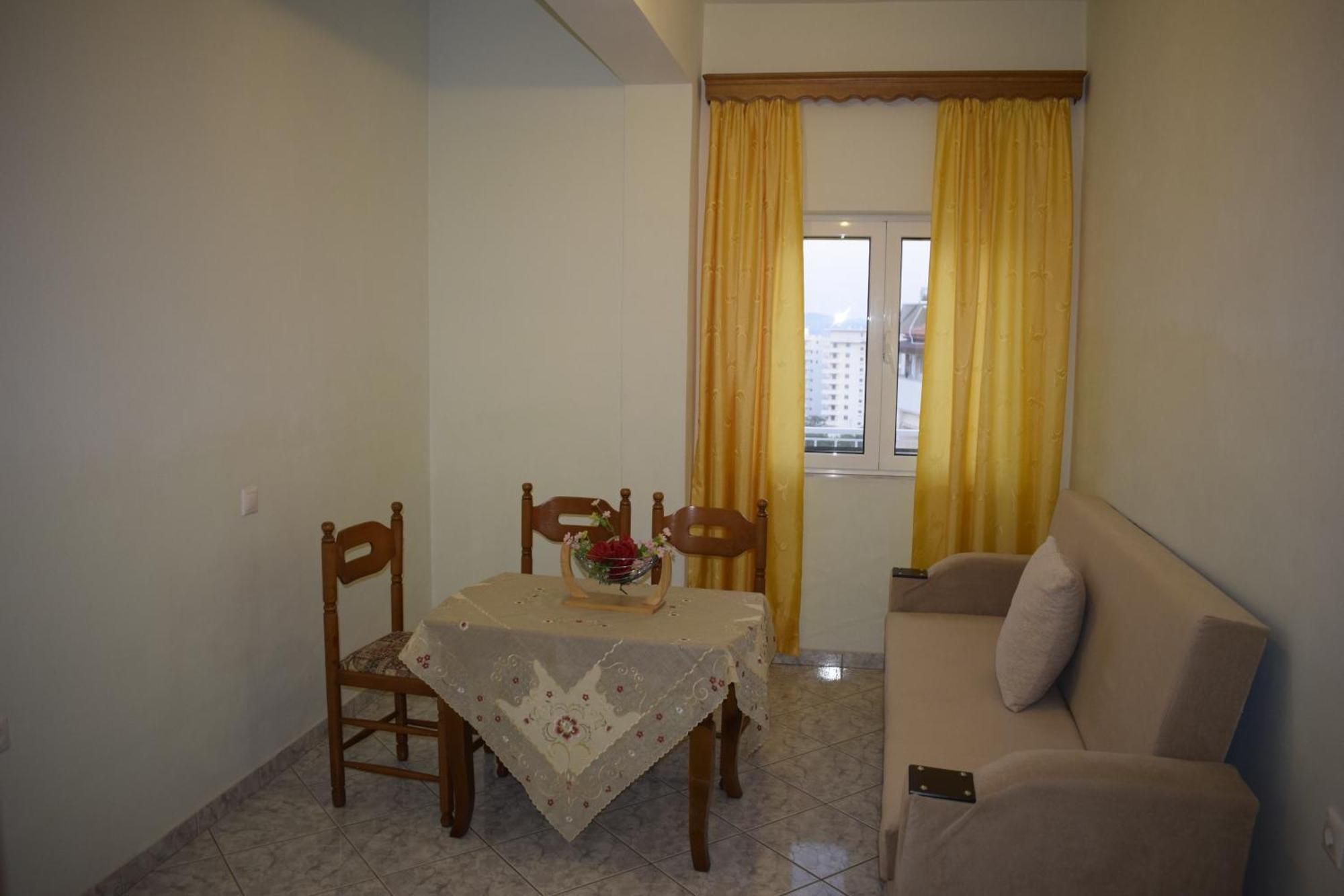 Isabela Apartments Саранда Екстер'єр фото