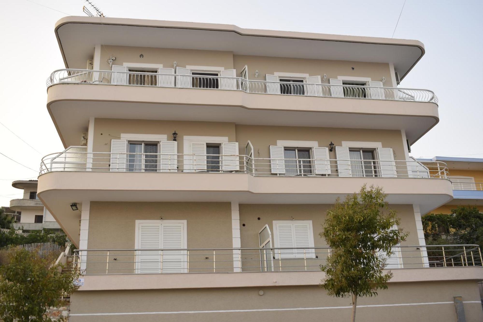 Isabela Apartments Саранда Екстер'єр фото