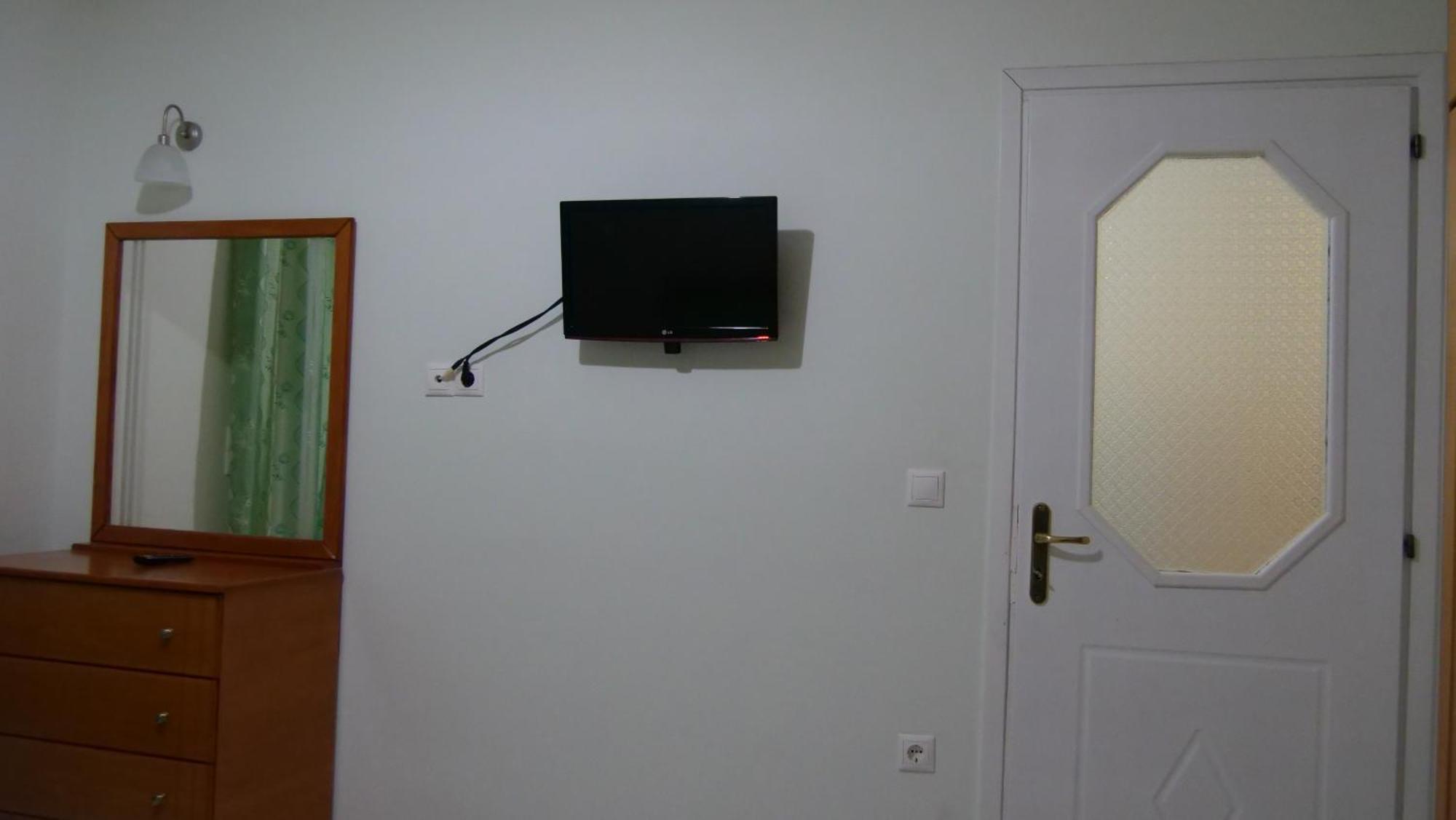 Isabela Apartments Саранда Екстер'єр фото