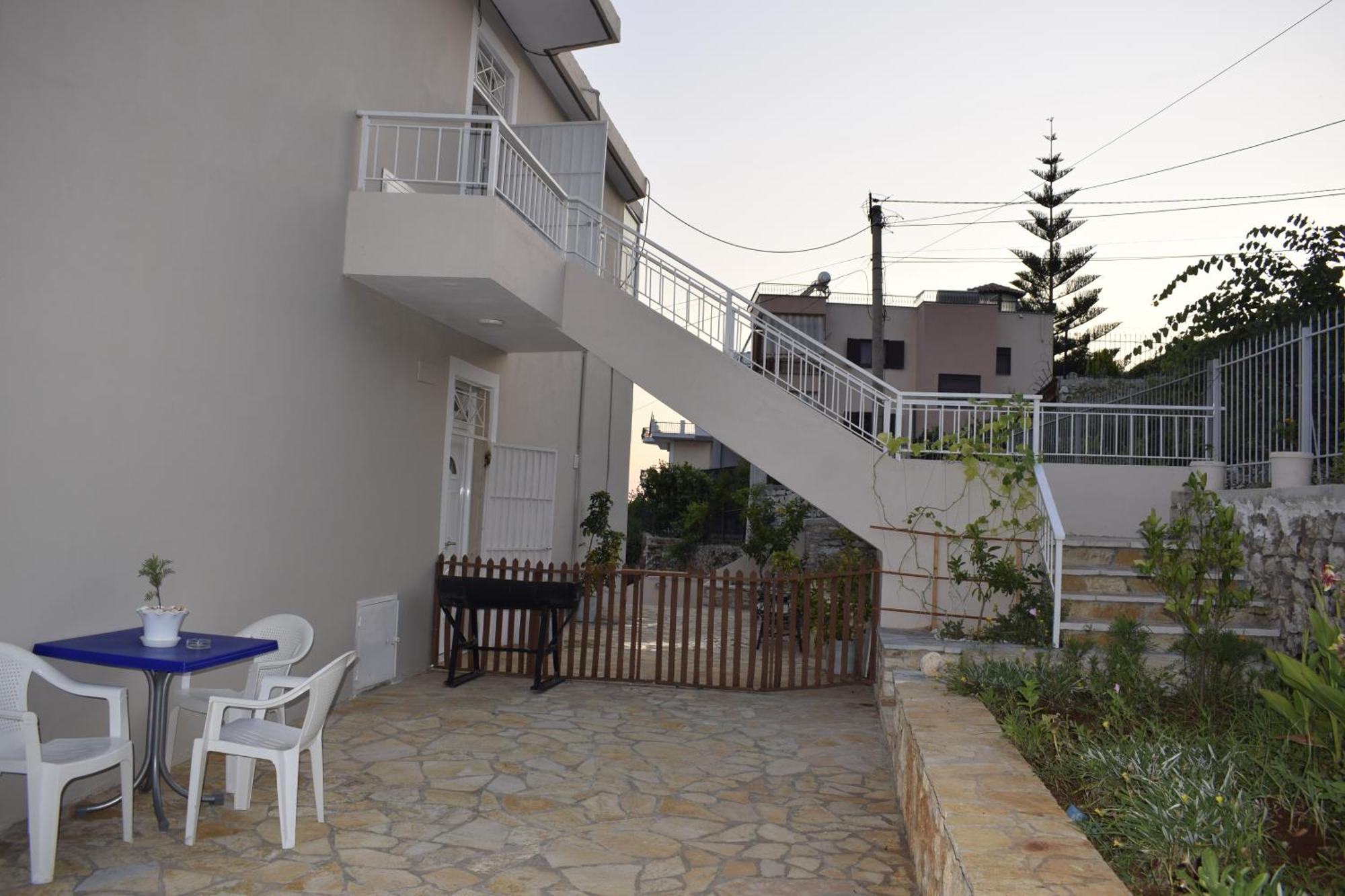 Isabela Apartments Саранда Екстер'єр фото