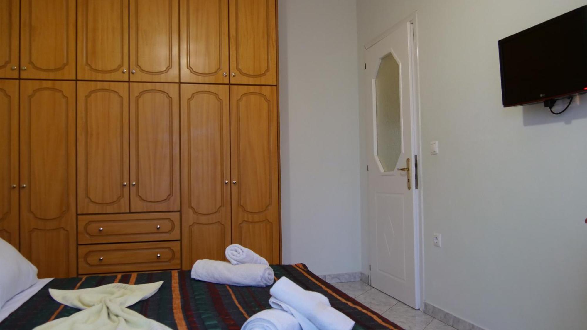 Isabela Apartments Саранда Екстер'єр фото