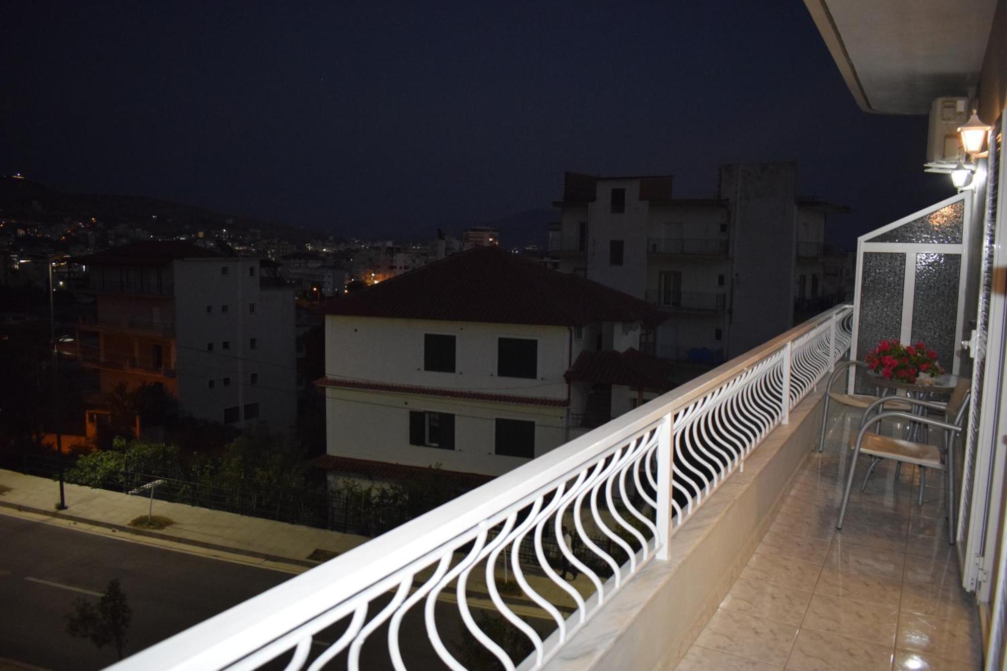 Isabela Apartments Саранда Екстер'єр фото